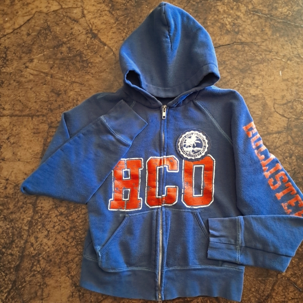 Hollister Zip up hoodie. Vintage. Size medium.